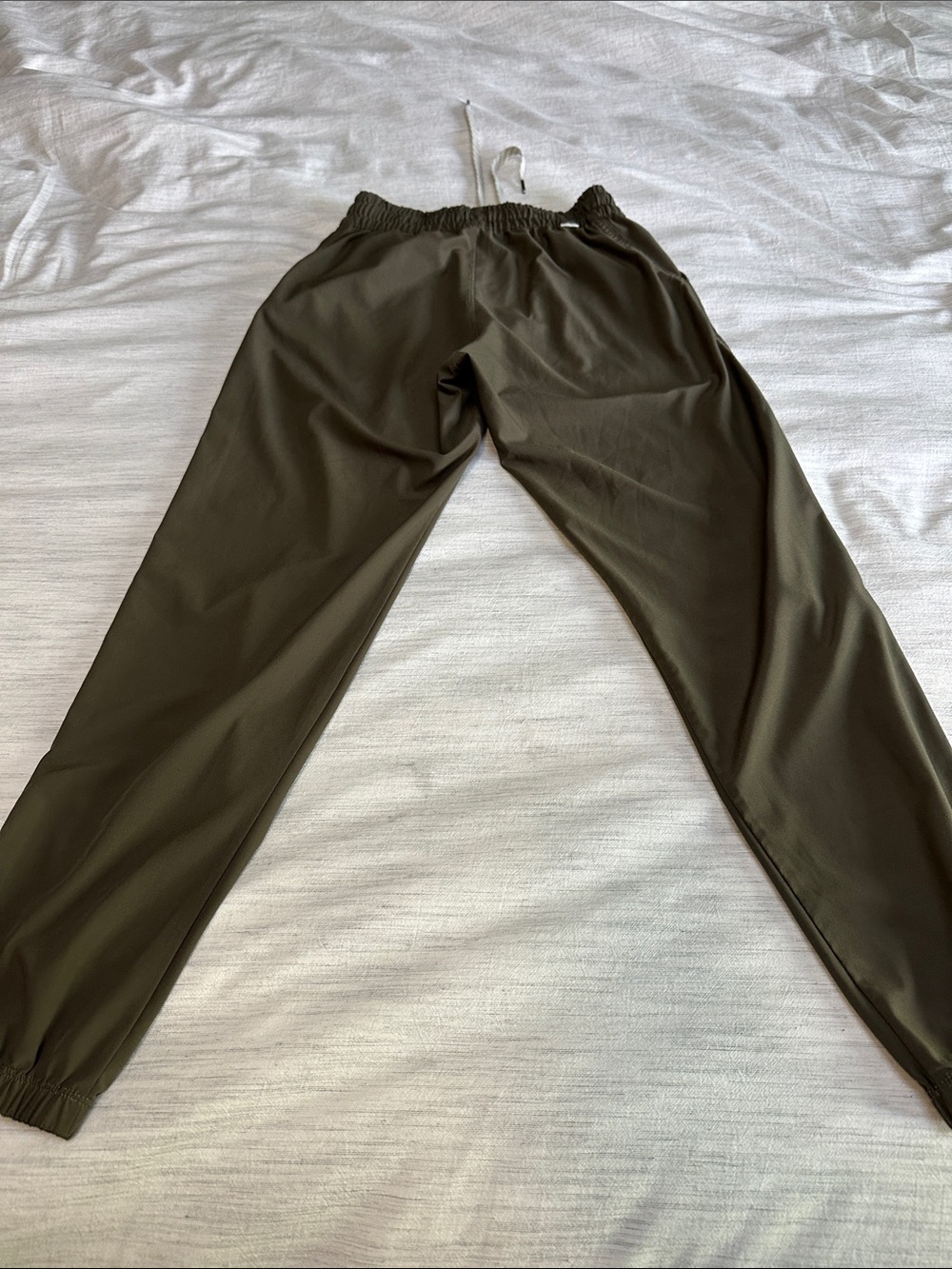 Vuori Joggers - Picture 3 of 6